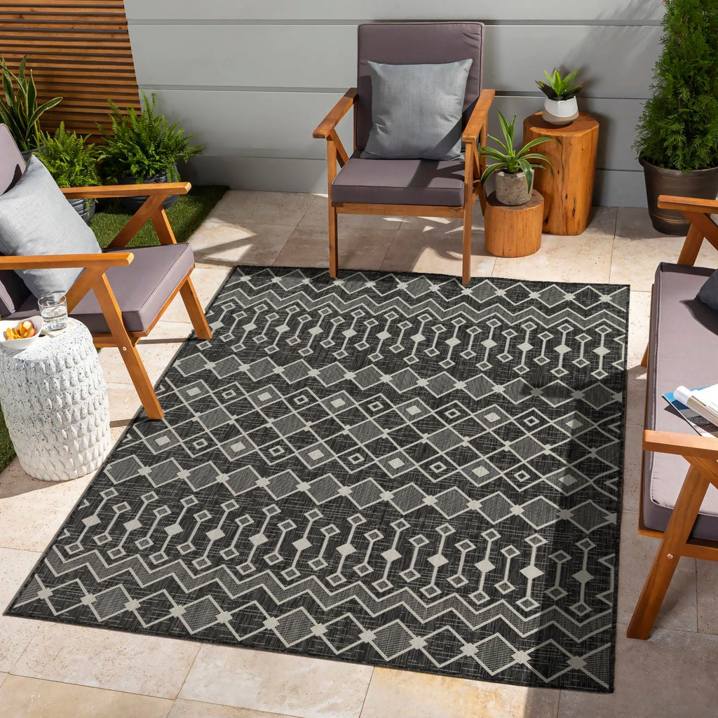Sunshine 5'3" x 7'3" Indoor/Outdoor Area Rug - Anthracite