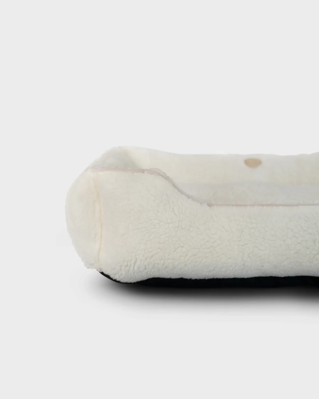 Chester & Lee | Furry Sleeper Dog Bed Beige