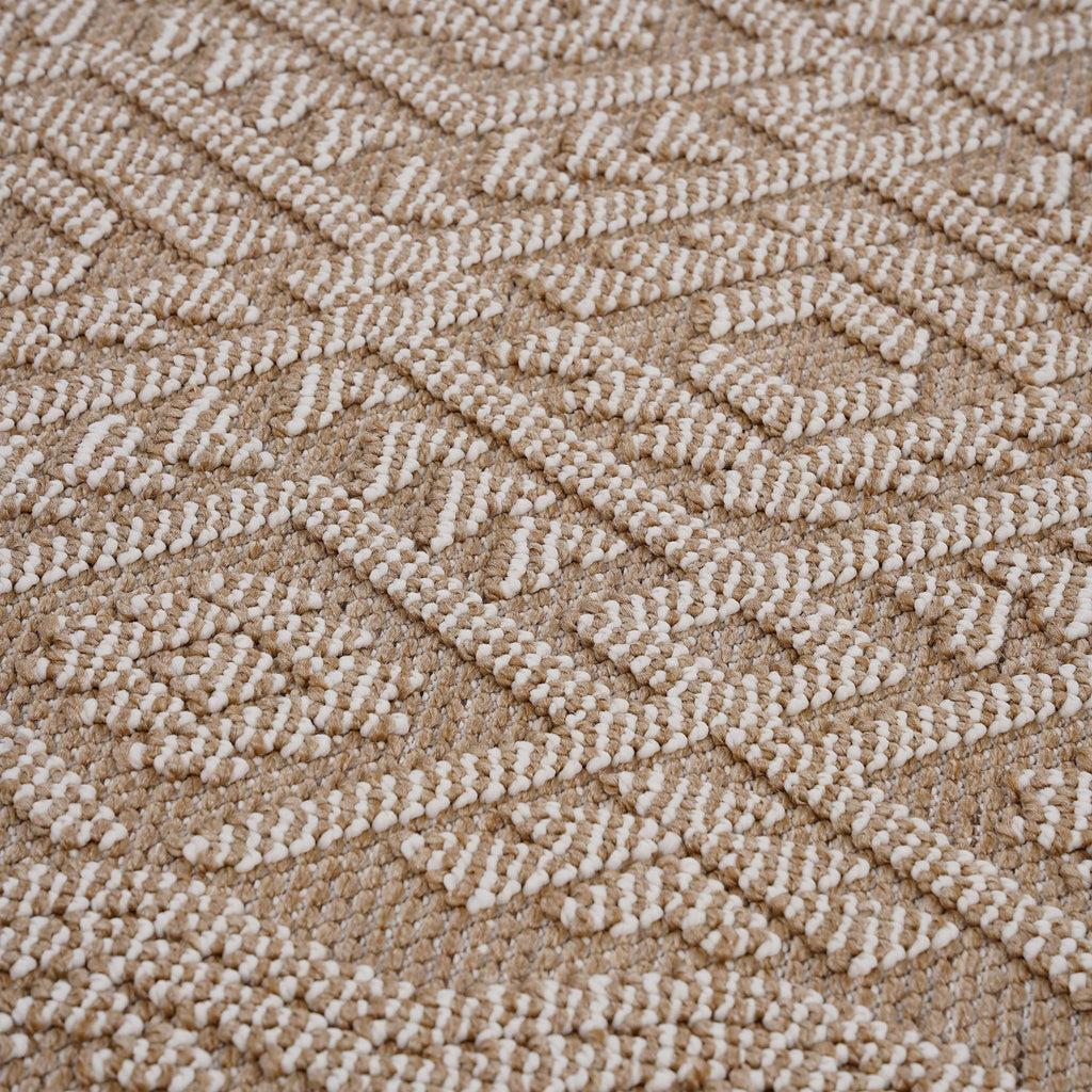 Guros 8' x 10' Traditional Indoor/Outdoor Area Rug - Natural