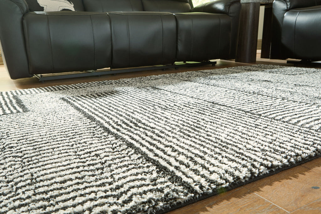 Kurtmen Area Rug