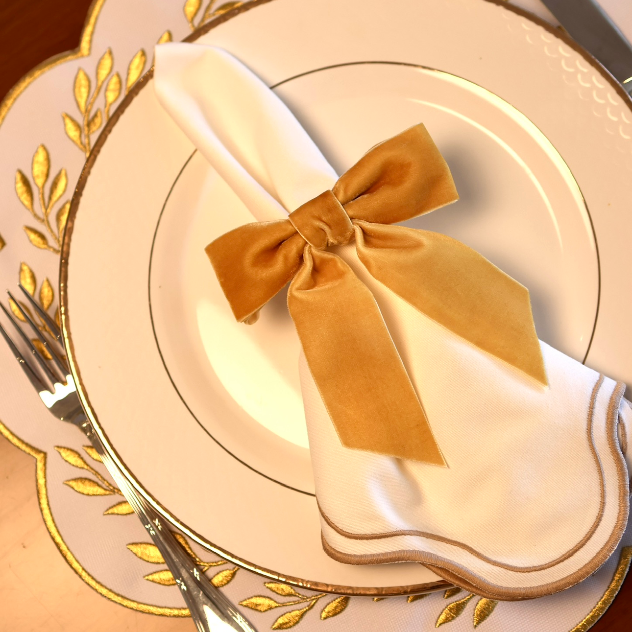 Gold Velvet Bow Napkin Rings (Set of 2)