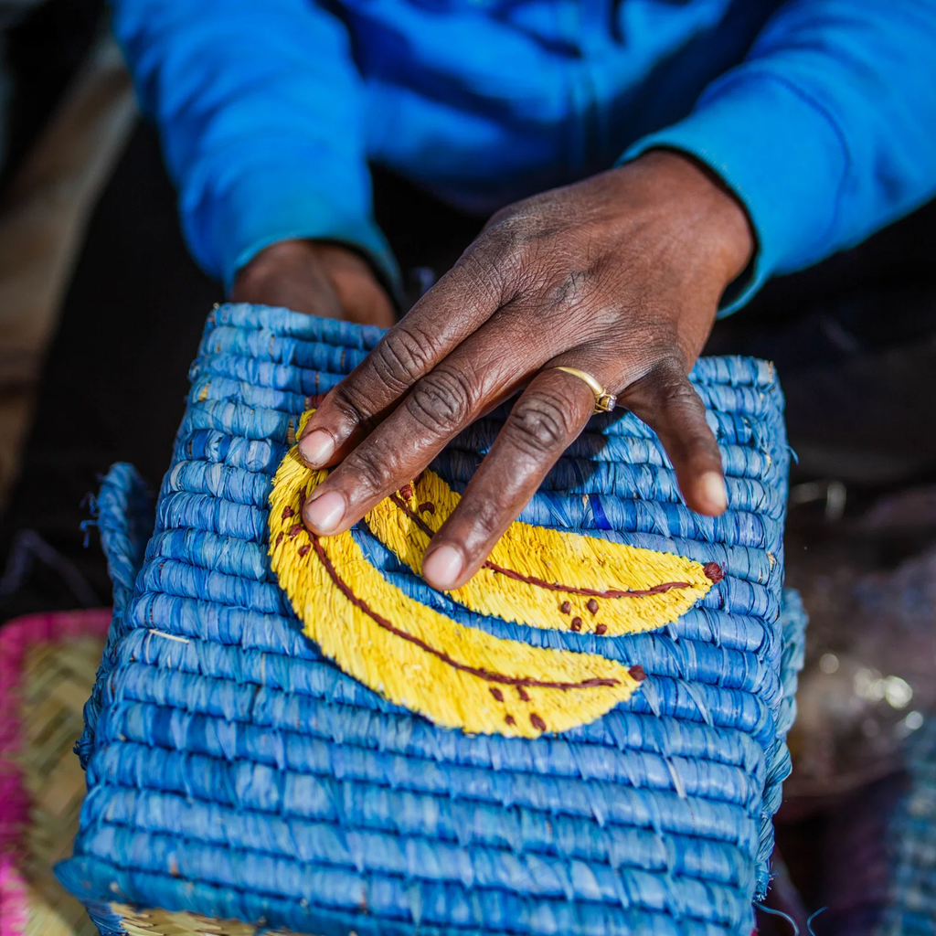 Azul Banana Raffia Basket — Small