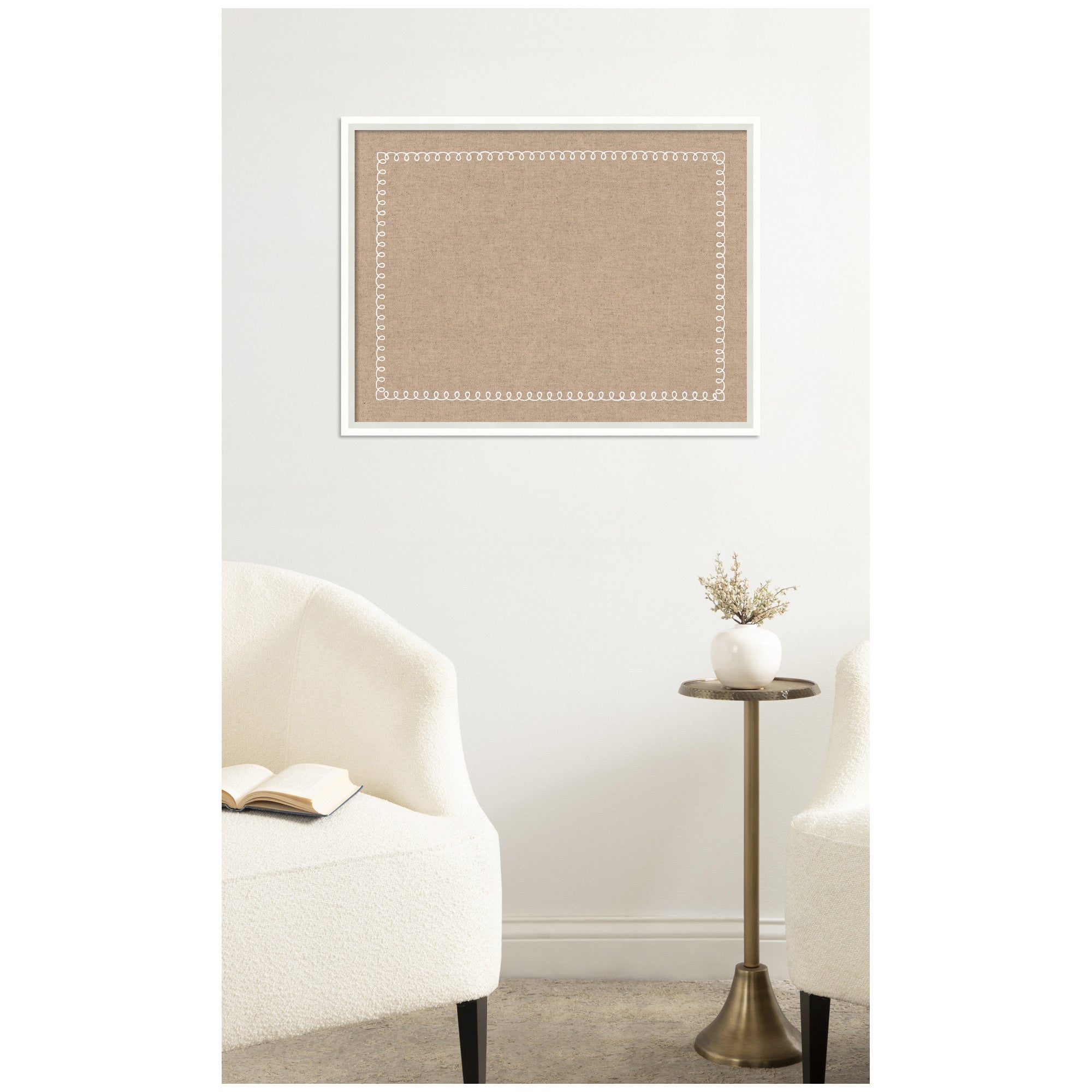 Pinboard White Scalloped Edge