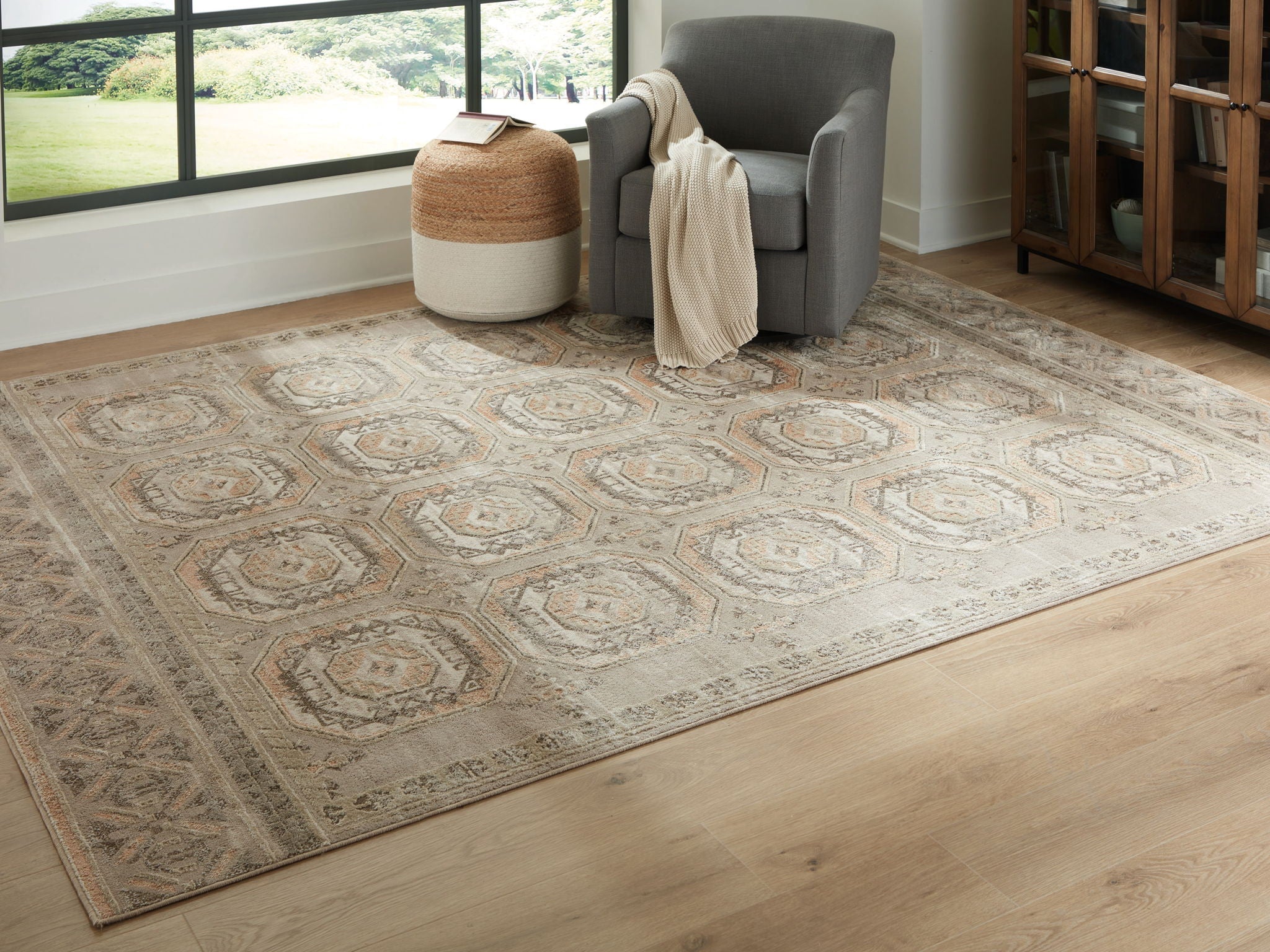 Bachby Area Rug