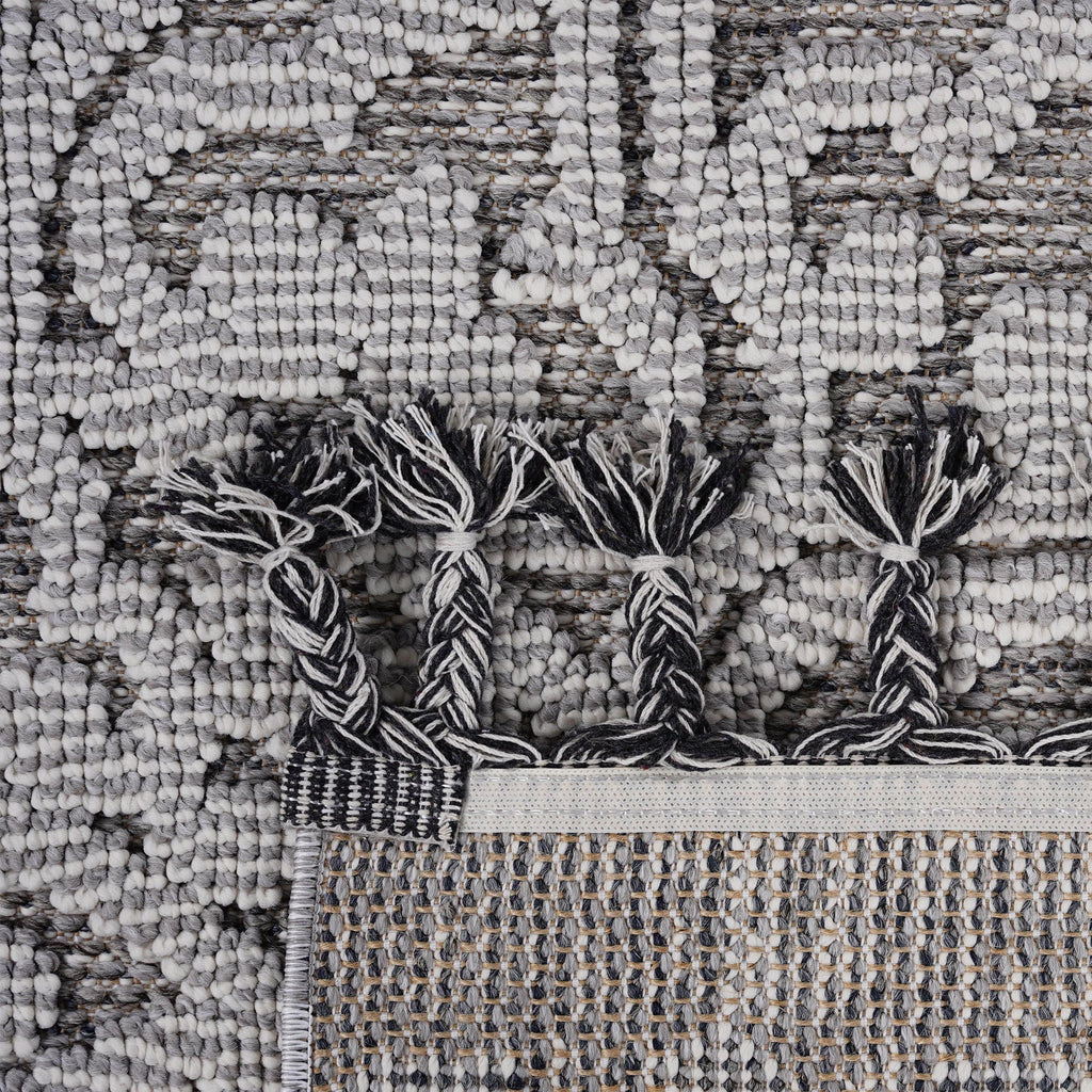 Guros Medallion Indoor/Outdoor Area Rug