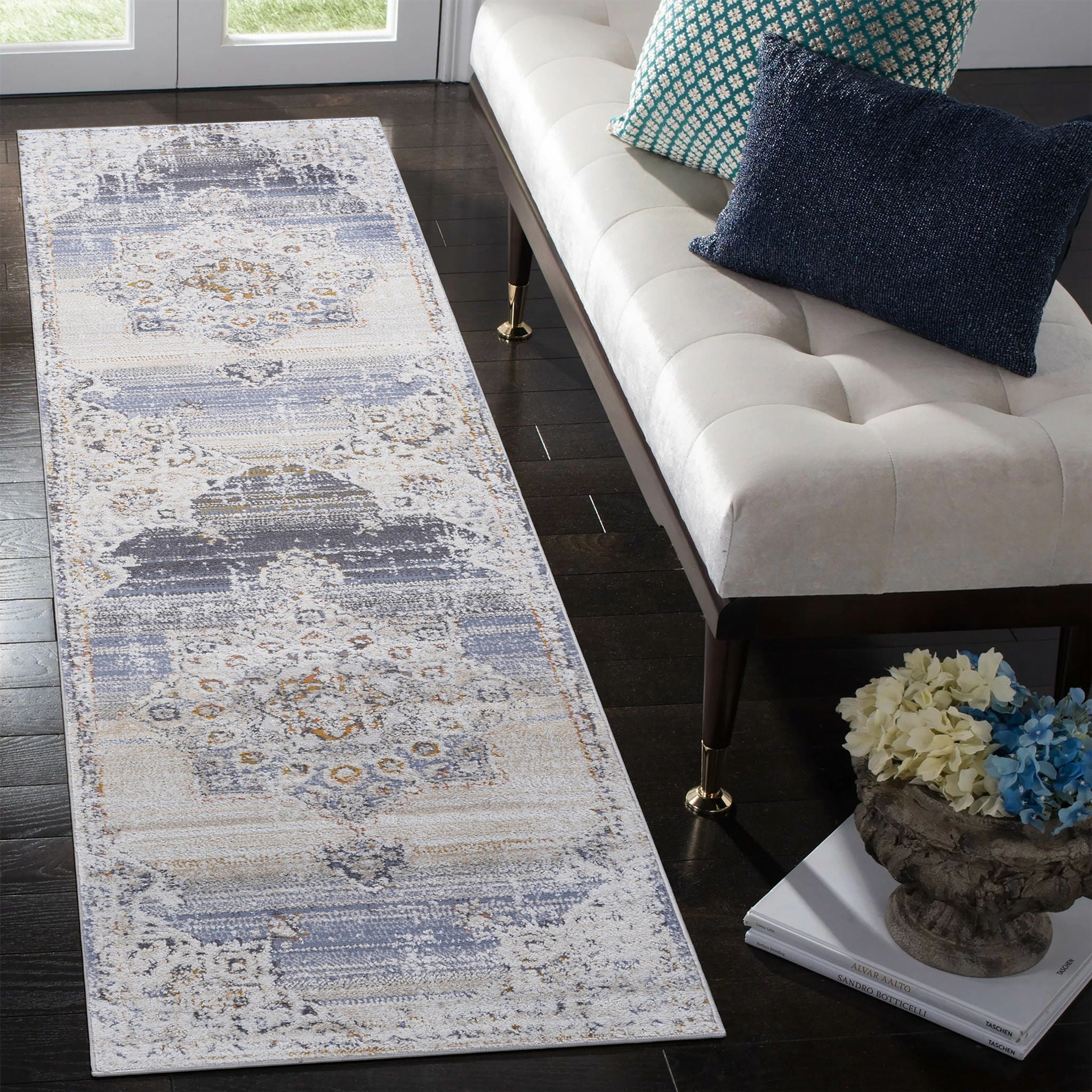 Payas Medallion Runner Rug