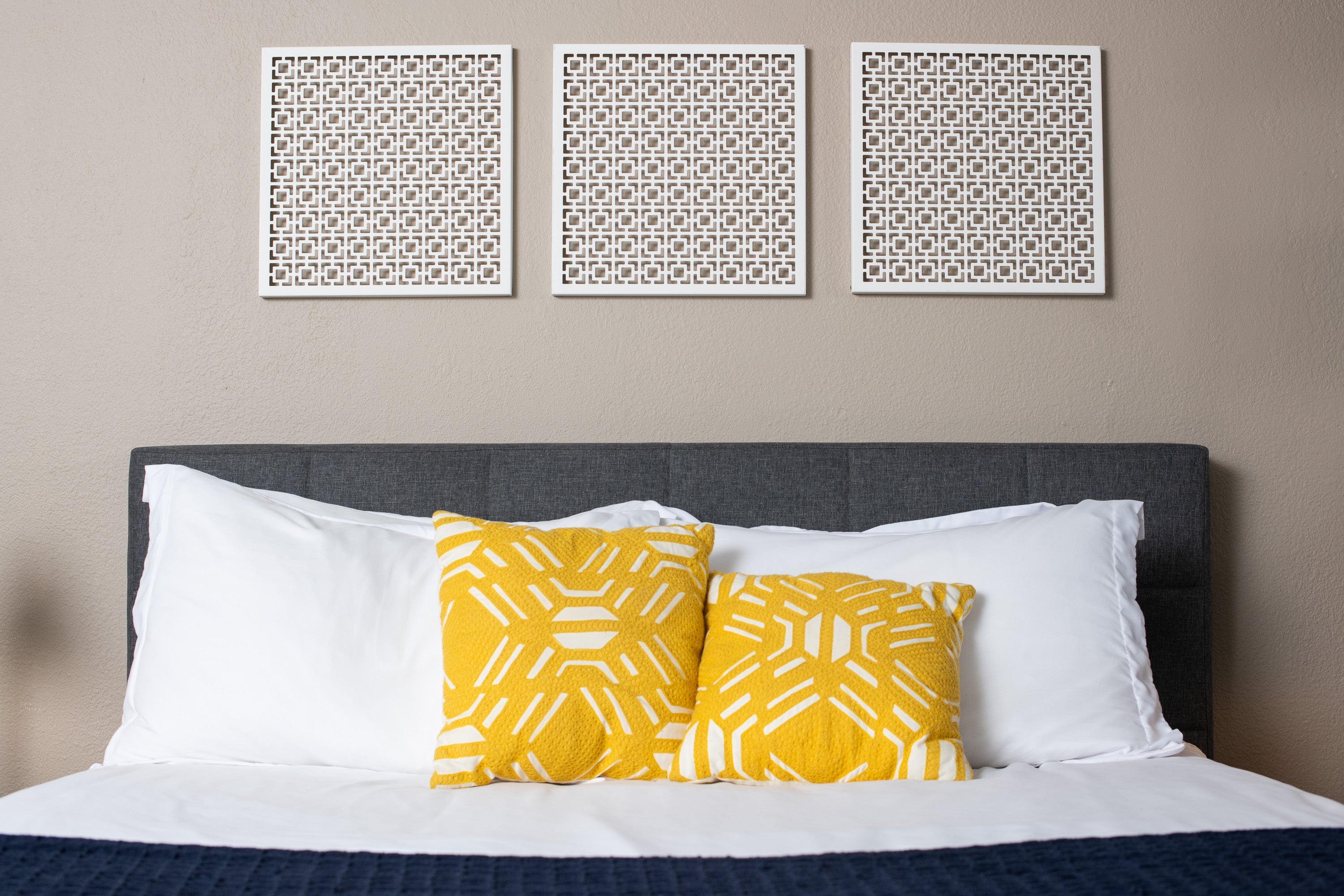 Breeze Block Metal Wall Tile: 15.5" x 15.5" White