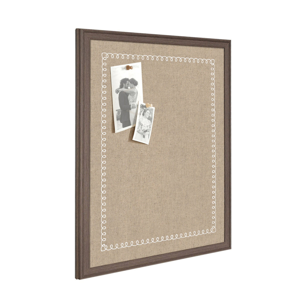 Pinboard White Scalloped Edge