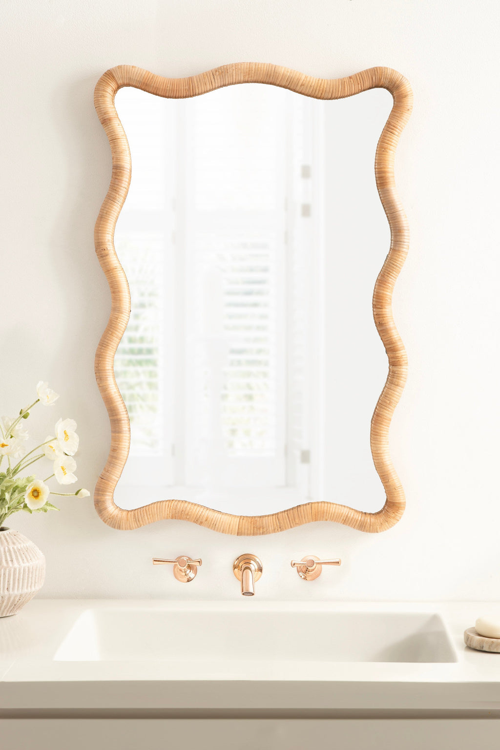 Rahfy Rattan Rectangle Scallop Mirror