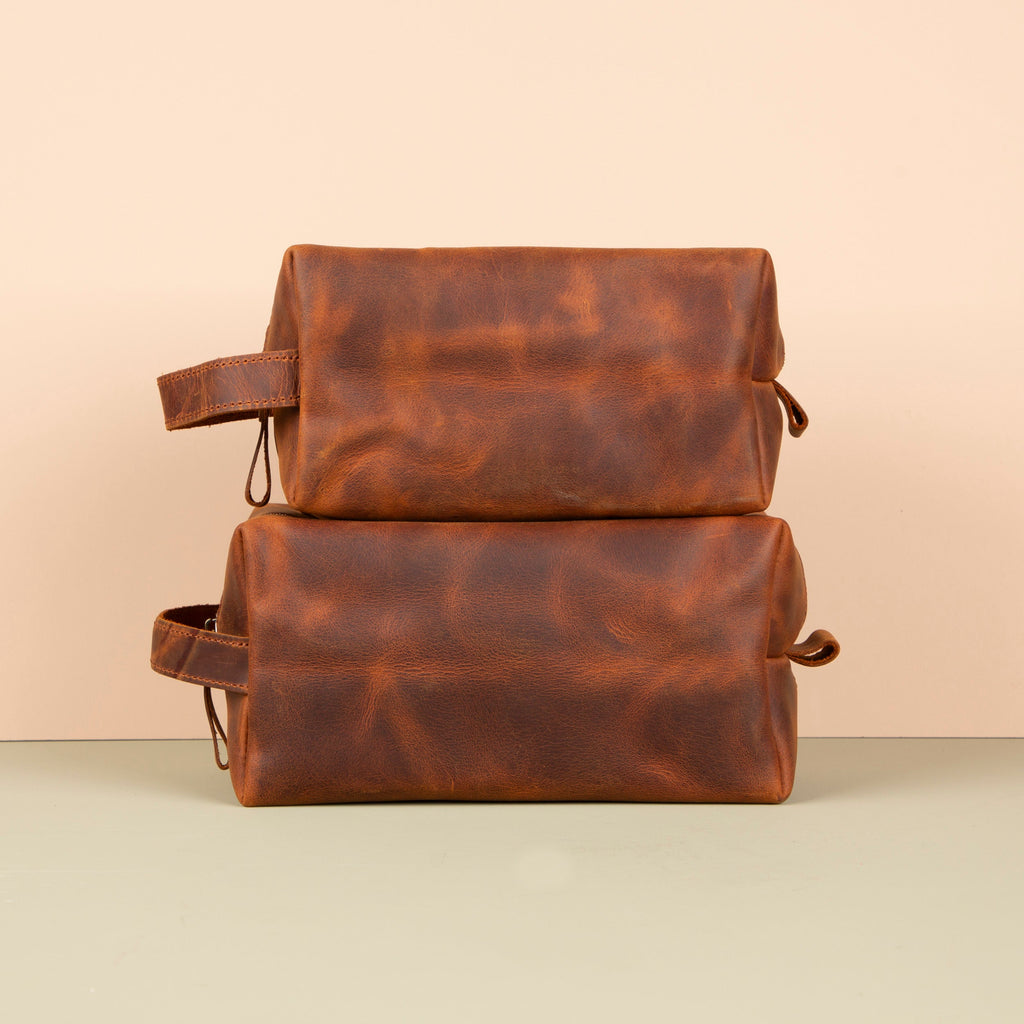 Minneapolis Leather Makeup Bag — Dark Brown