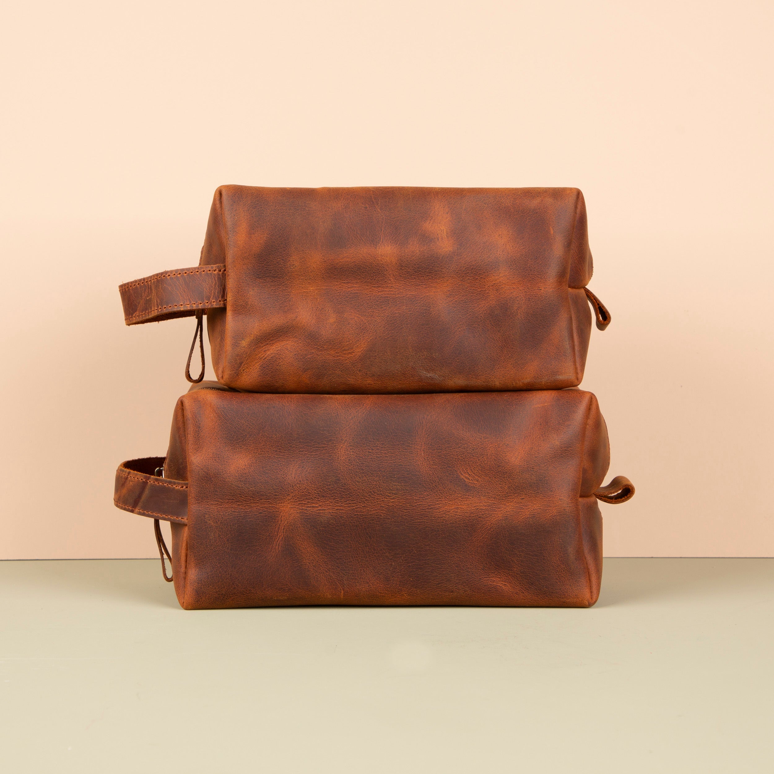 Minneapolis Leather Makeup Bag — Dark Brown