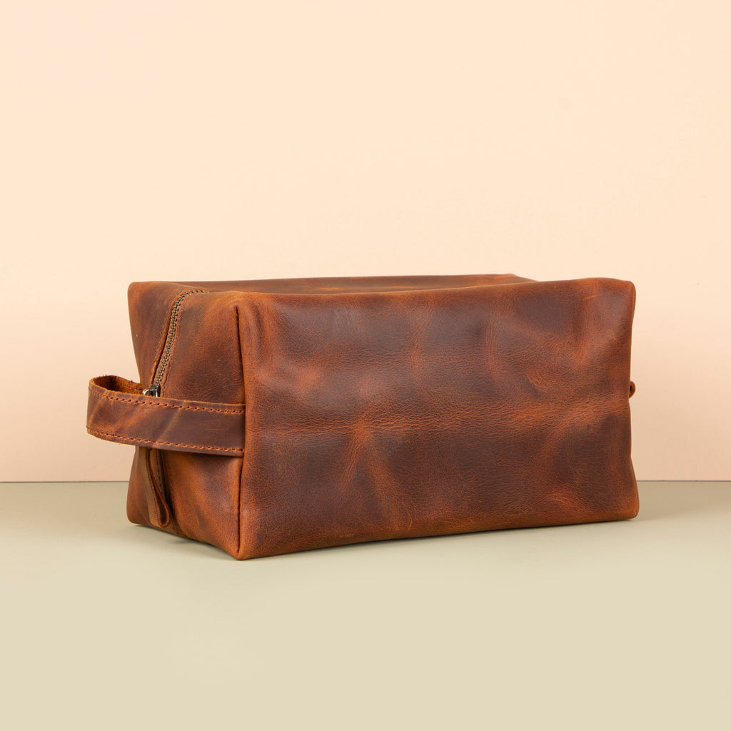 Minneapolis Leather Makeup Bag — Dark Brown
