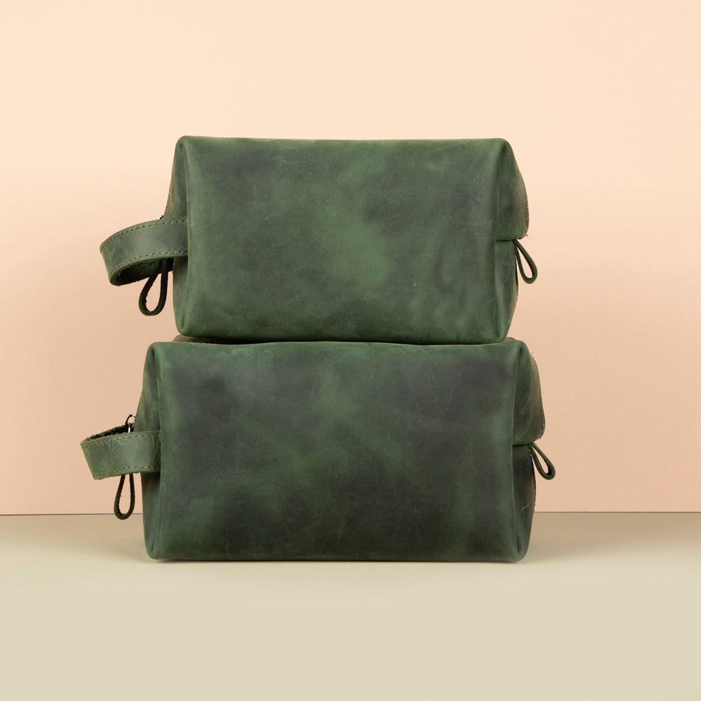 Minneapolis Leather Makeup Bag — Green