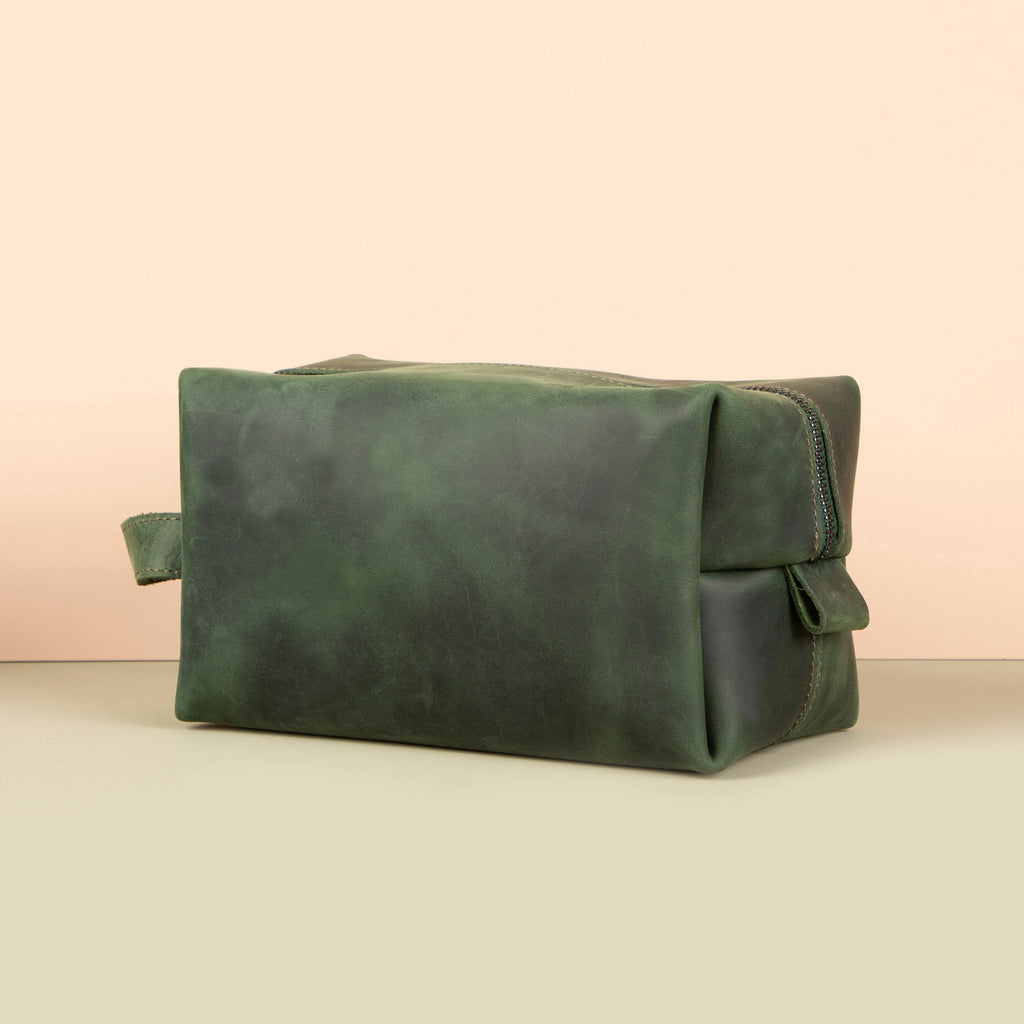 Minneapolis Leather Makeup Bag — Green