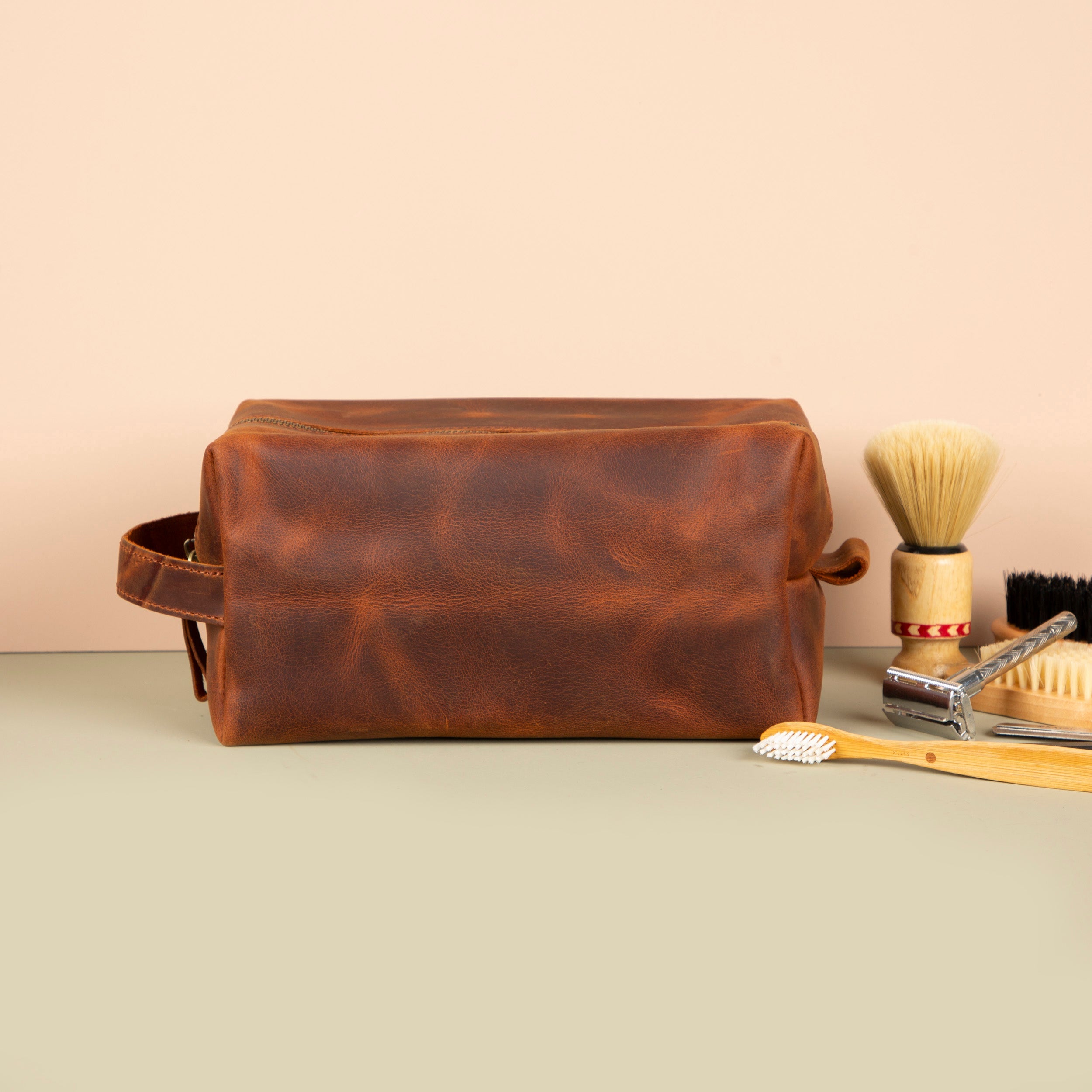 Minneapolis Leather Makeup Bag — Dark Brown