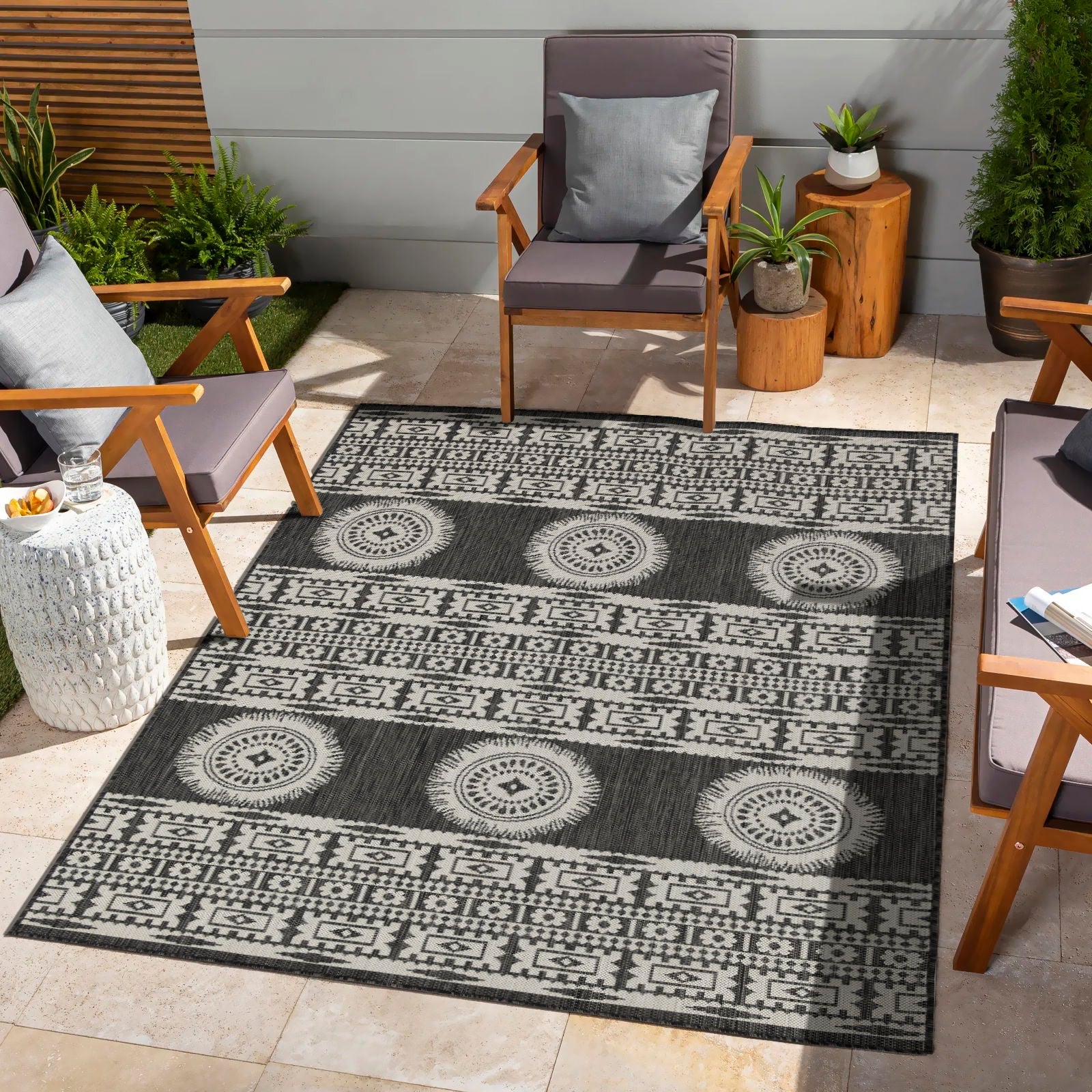 Sunshine 5'3" x 7'3" Indoor/Outdoor Area Rug - Anthracite