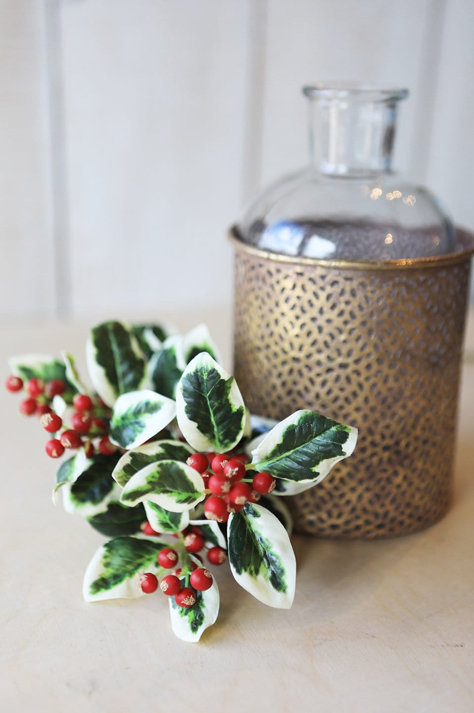 18" Variegated Faux Holly Stem