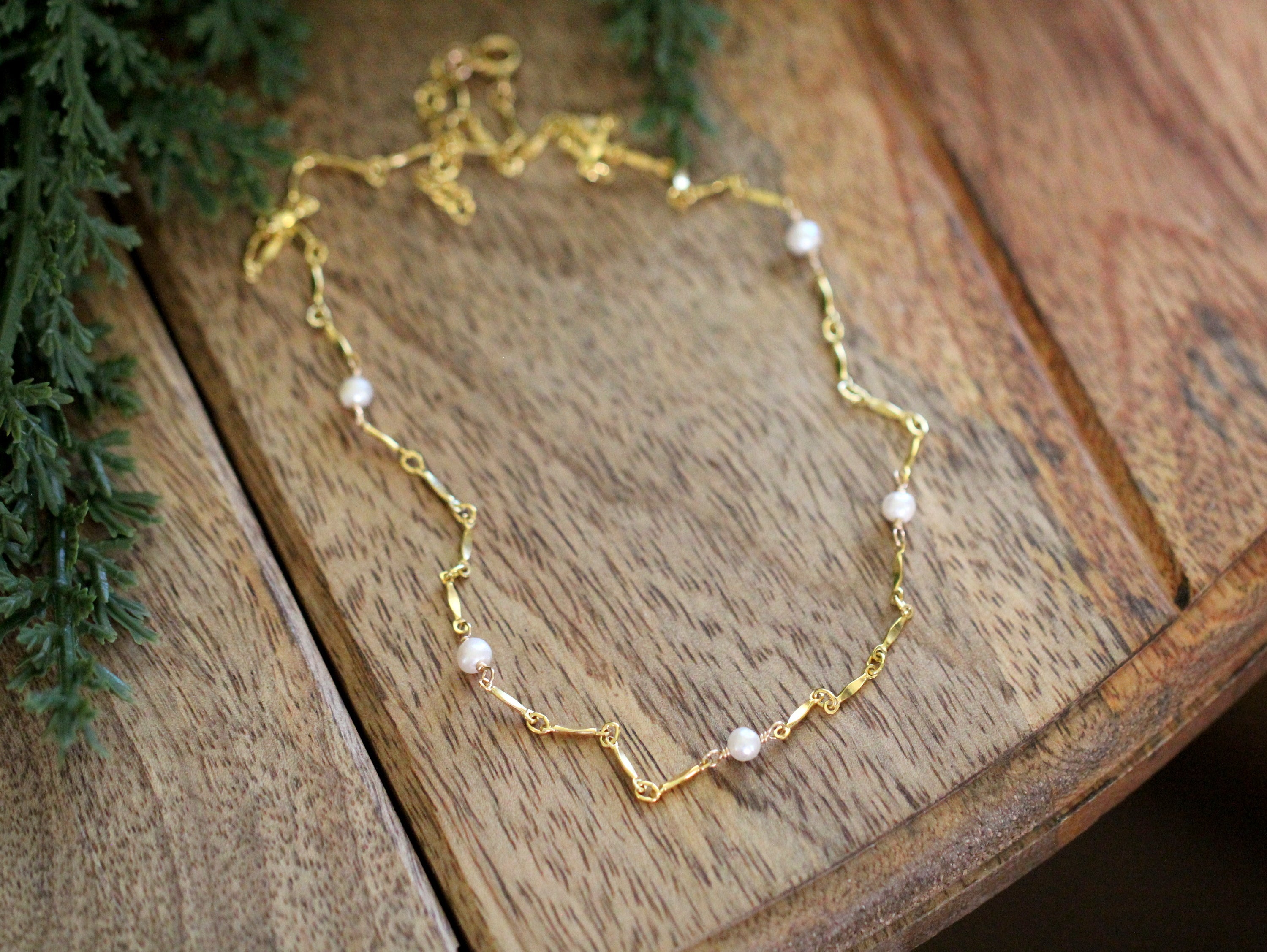 Scalloped Pearl Choker