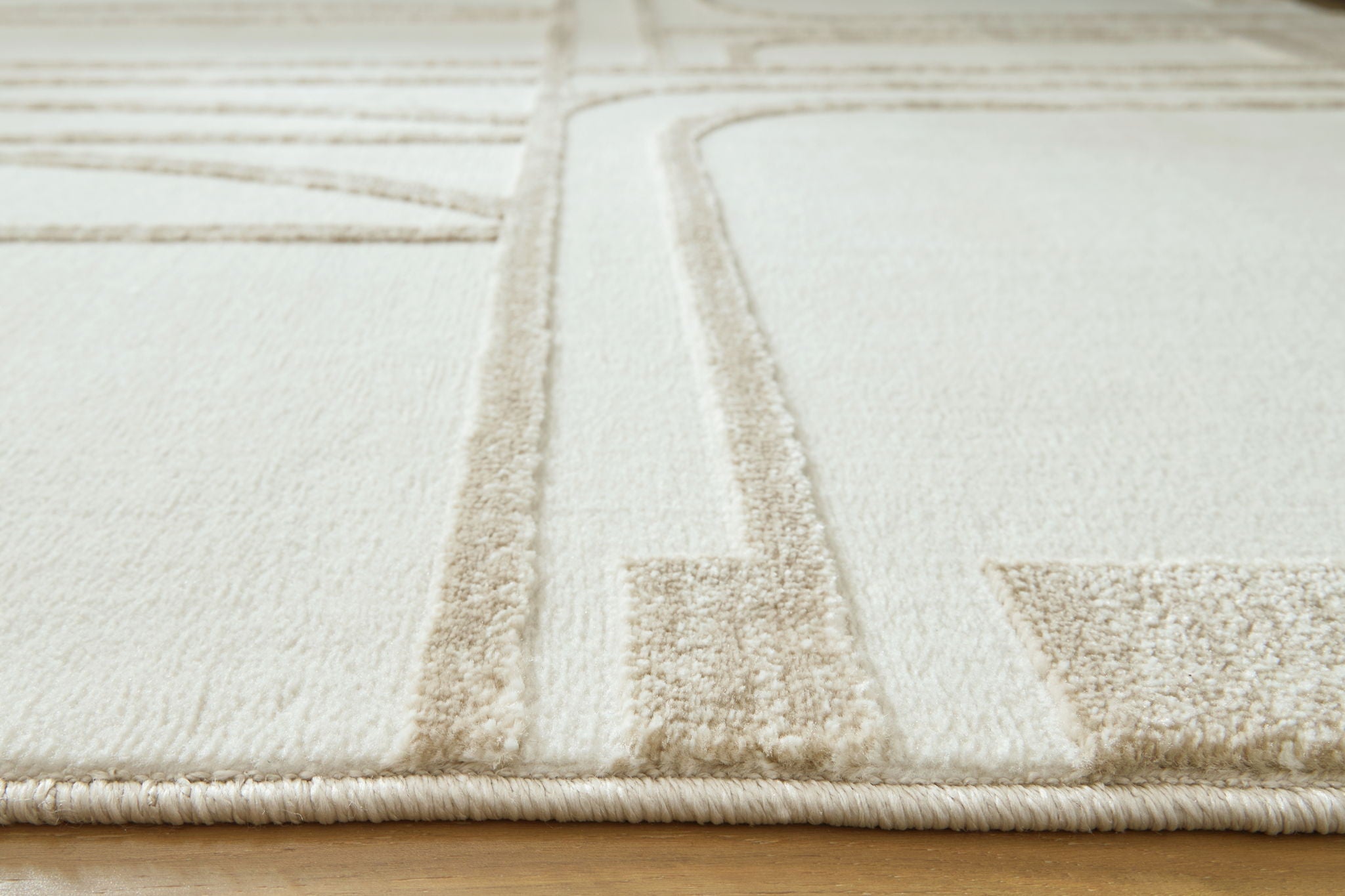 Farongrove Area Rug