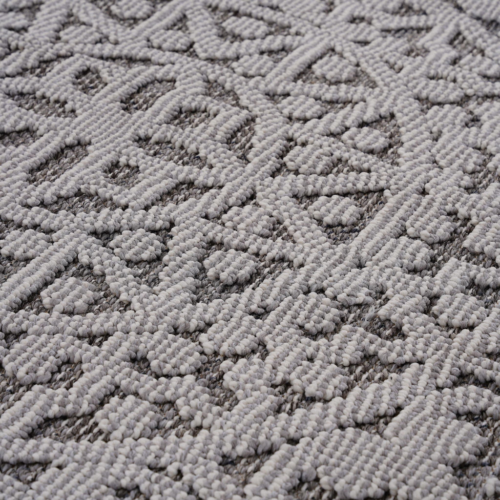 Guros Medallion Indoor/Outdoor Area Rug