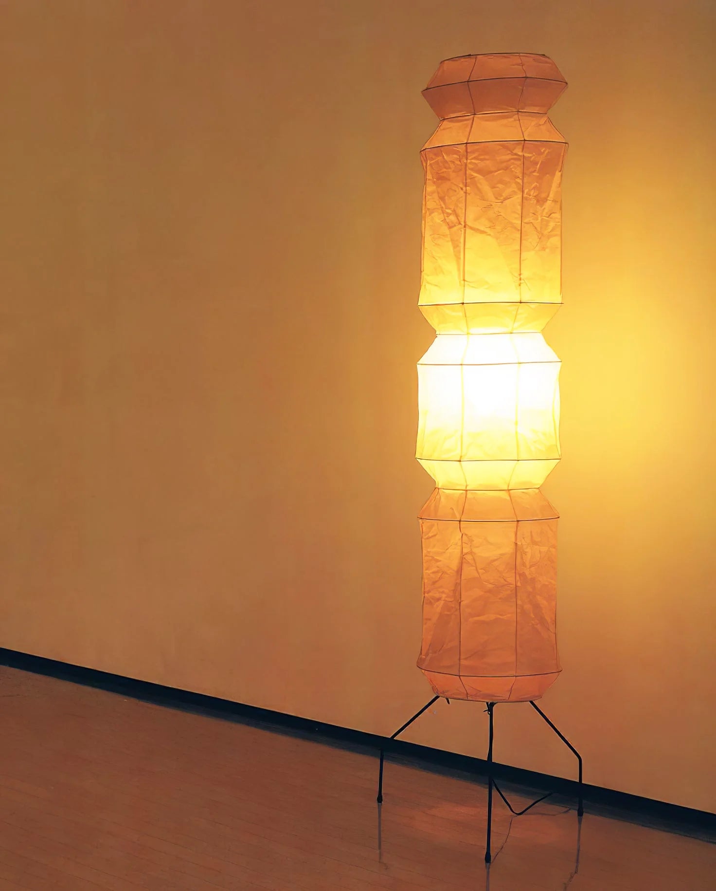 Akari UF4-L6 Floor Lamp