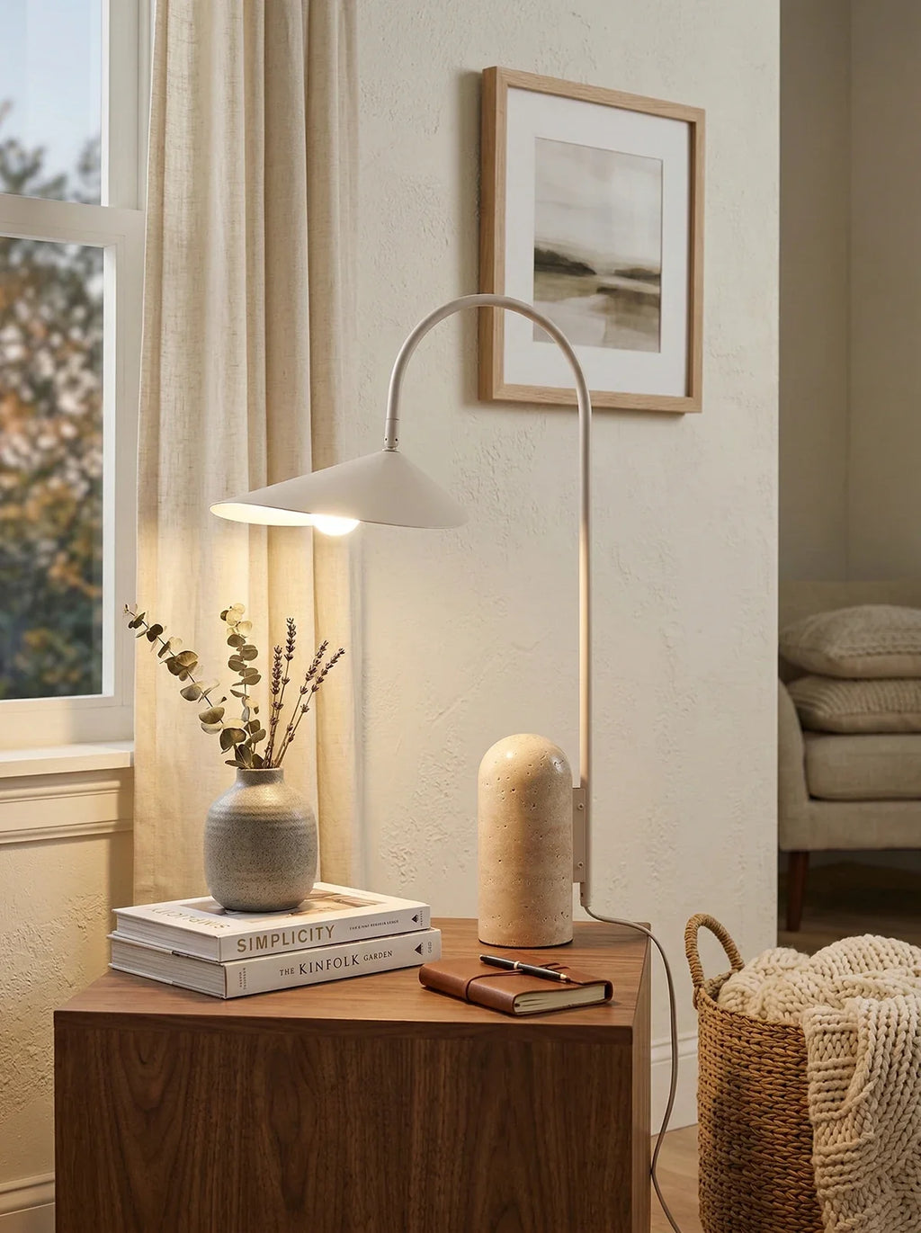 Arum Marble Table Lamp