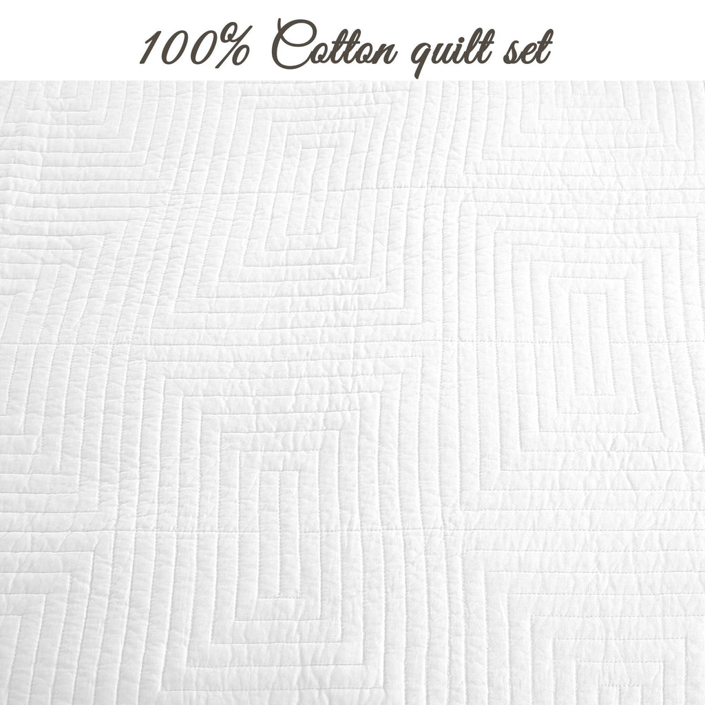 Maze White Cotton Reversible Quilt Bedding Set
