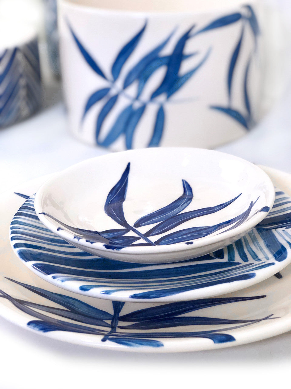 Floating Leaves Dinner Plate - Blue