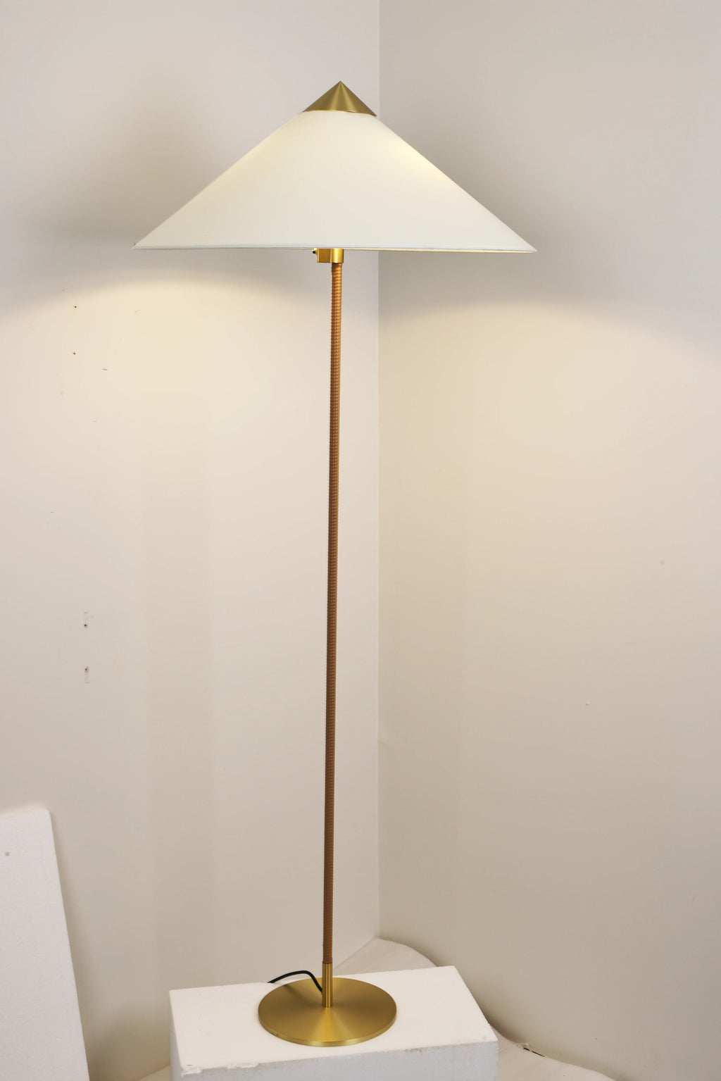 Sculptural Bamboo Hat Floor Lamp