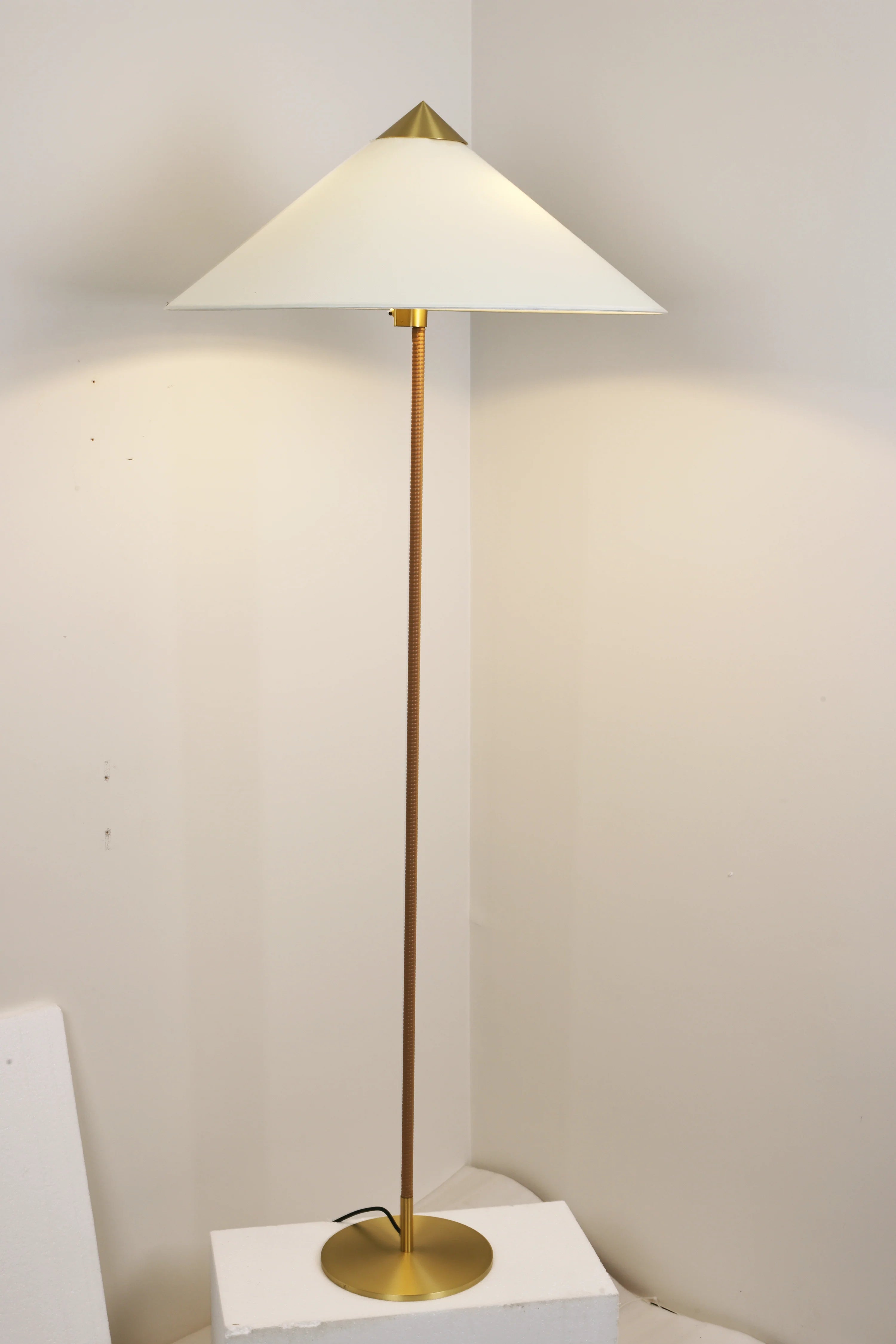 Sculptural Bamboo Hat Floor Lamp