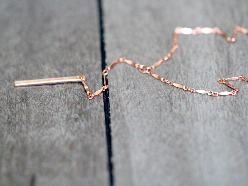 Scalloped Bar Lariat Necklace