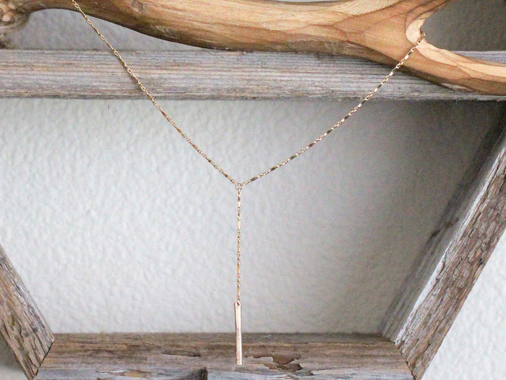 Scalloped Bar Lariat Necklace