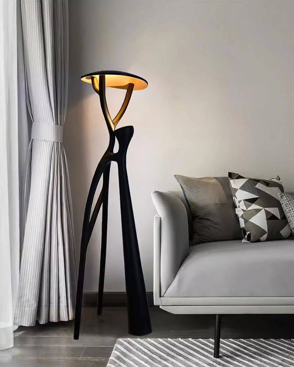 Blonski Black Statue Floor Lamp