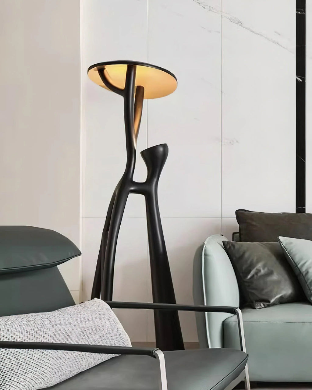 Blonski Black Statue Floor Lamp