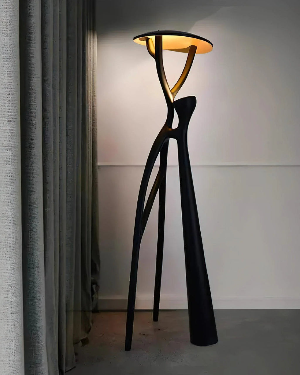 Blonski Black Statue Floor Lamp