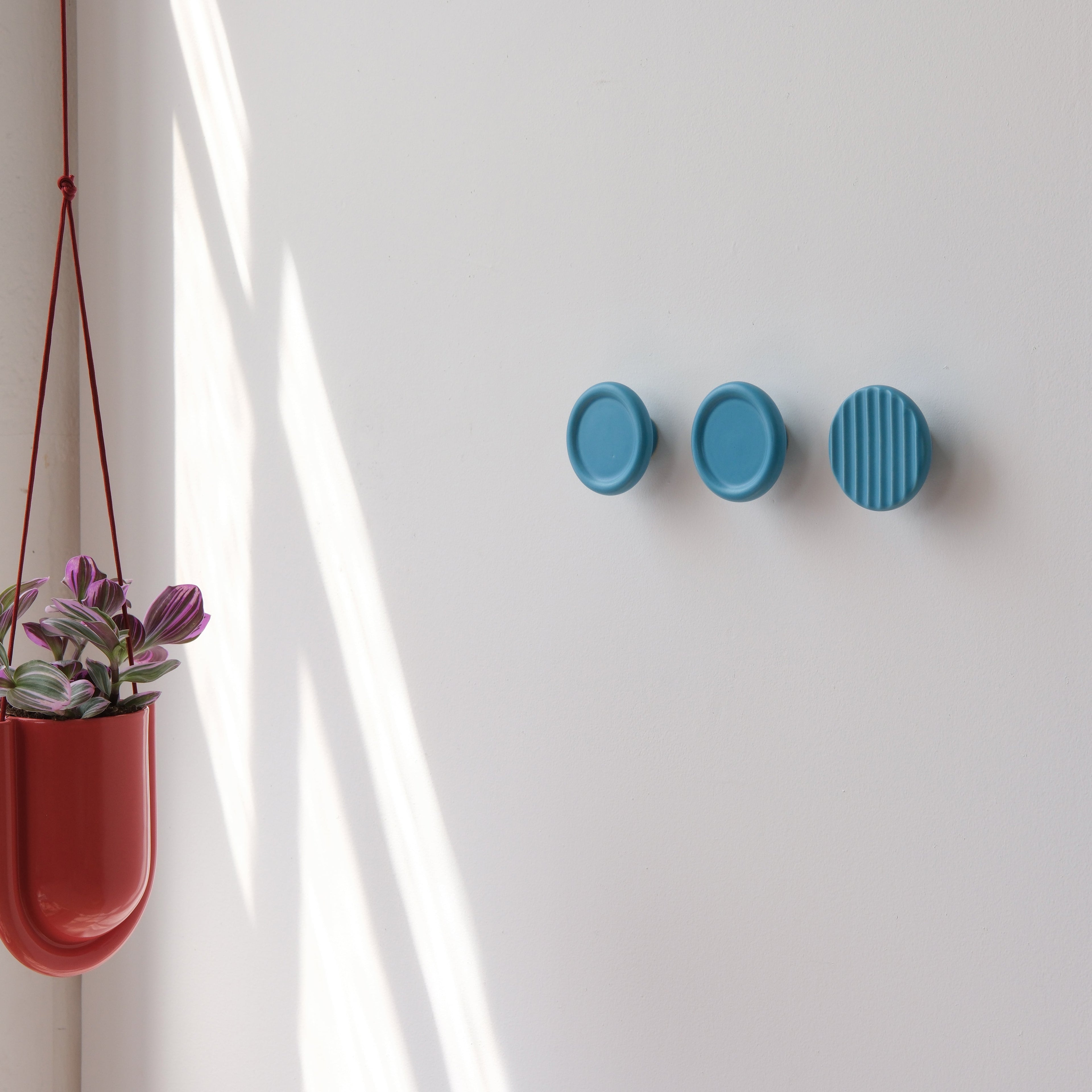 Sequence coat hook - Fluted