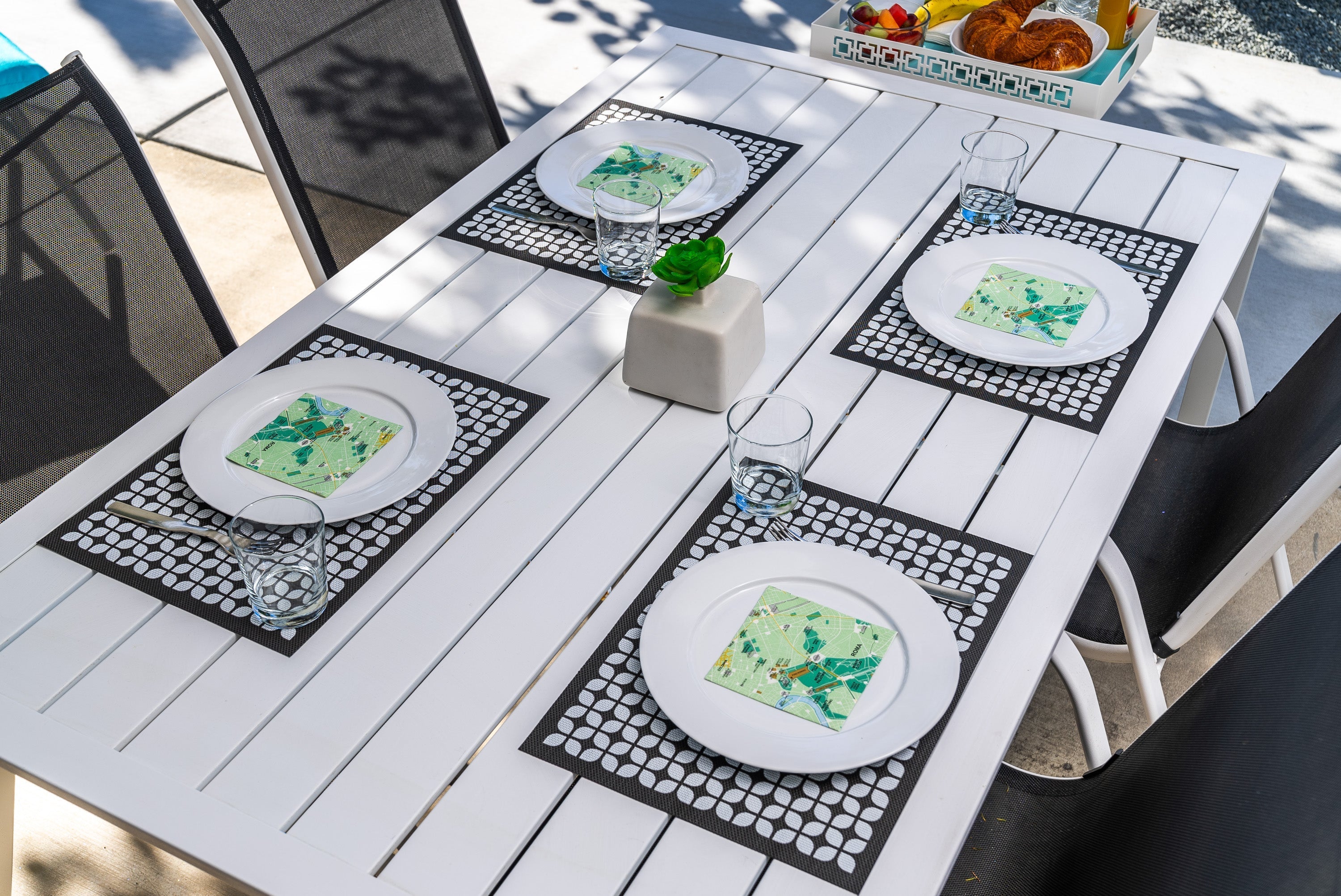 Breeze Block double-sided Woven Placemat-Black-set of 4