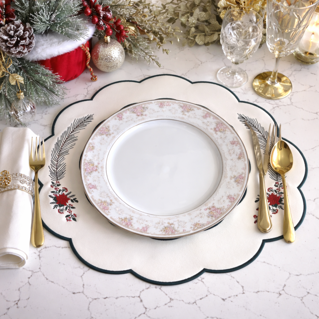 ZENITH WHITE POINSETTIA FAUX LEATHER PLACEMAT (Set Of 4)