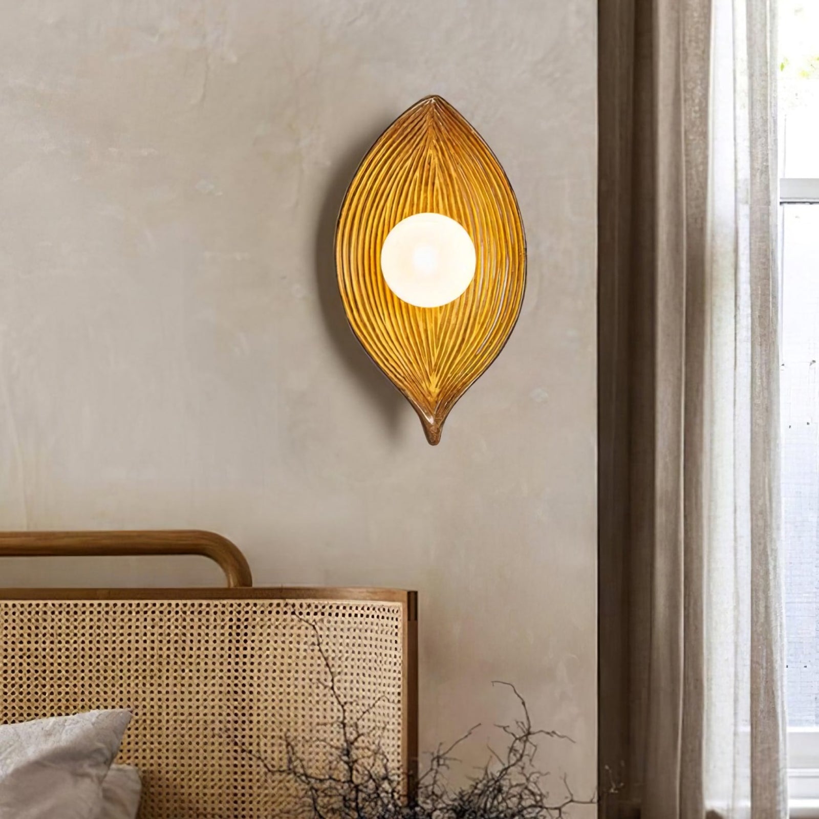 Contemporary Nordic Leaf Resin Wall Lamp