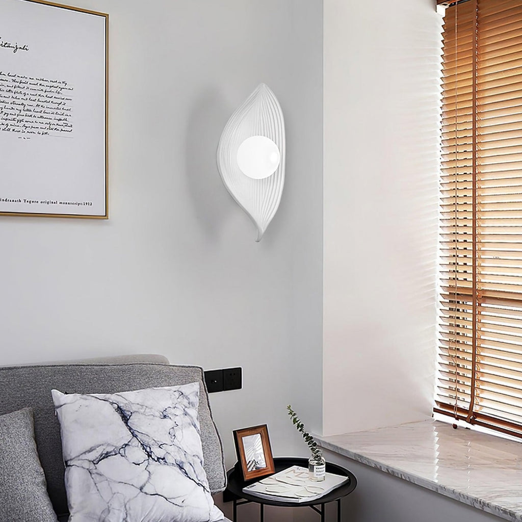 Contemporary Nordic Leaf Resin Wall Lamp