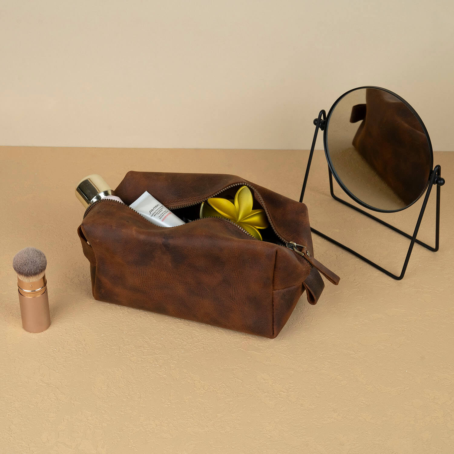 Minneapolis Leather Makeup Bag — Rich Brown