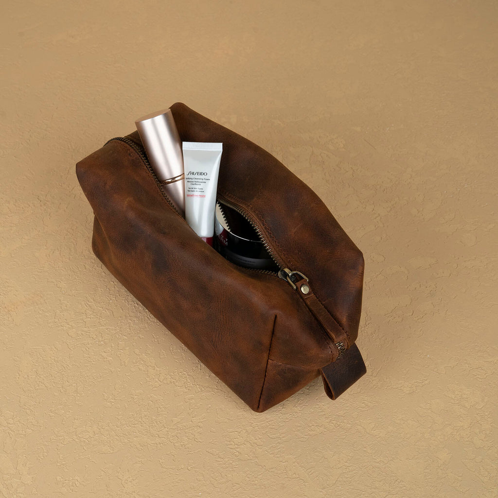 Minneapolis Leather Makeup Bag — Rich Brown
