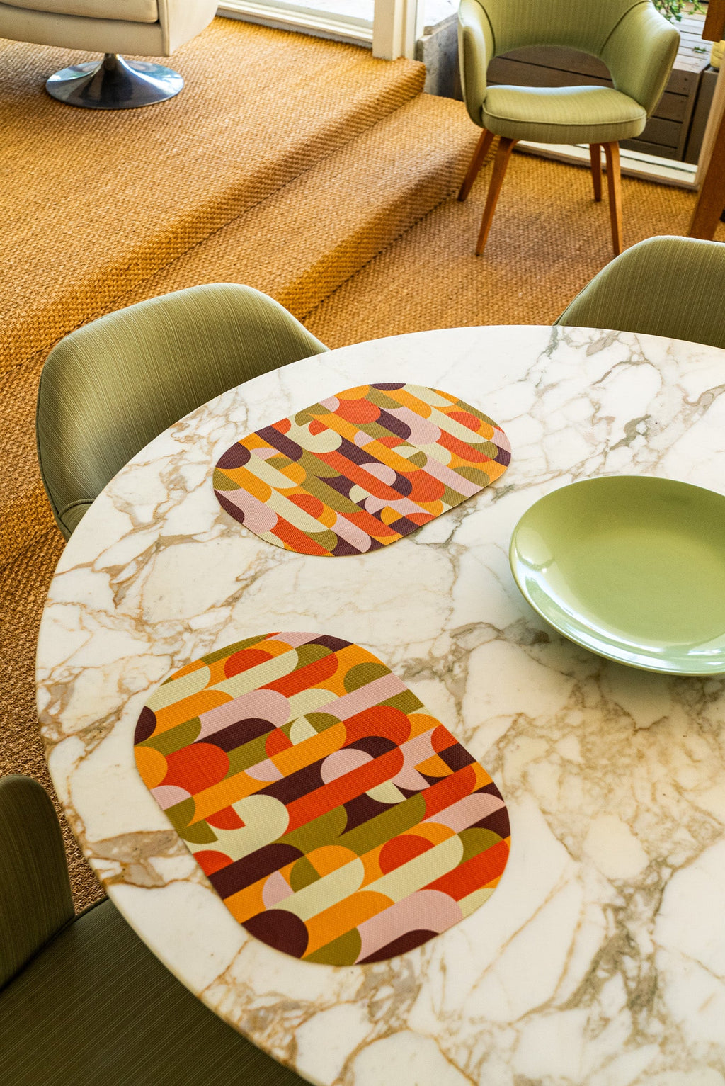 Palm Canyon double-sided Oval Woven Placemat 12" x 17" diameter - set of 4