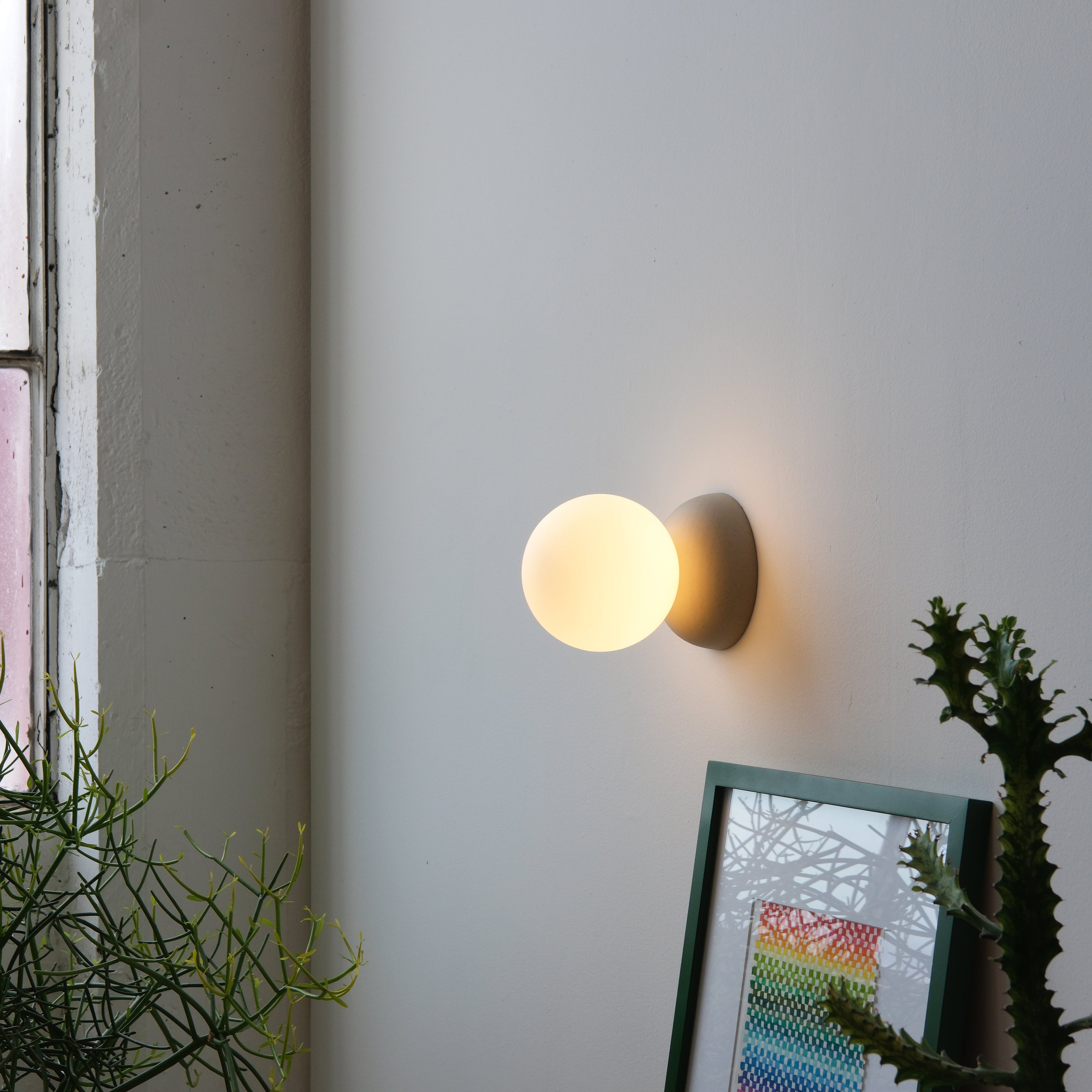 Monroe Sconce