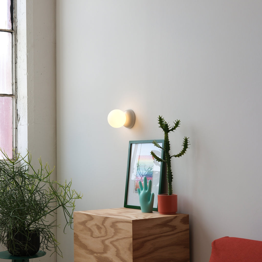 Monroe Sconce