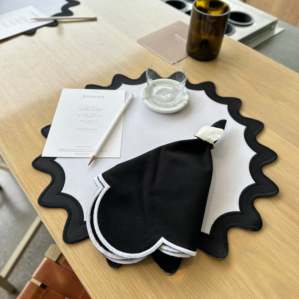 Noir Napkins (Set of 2)