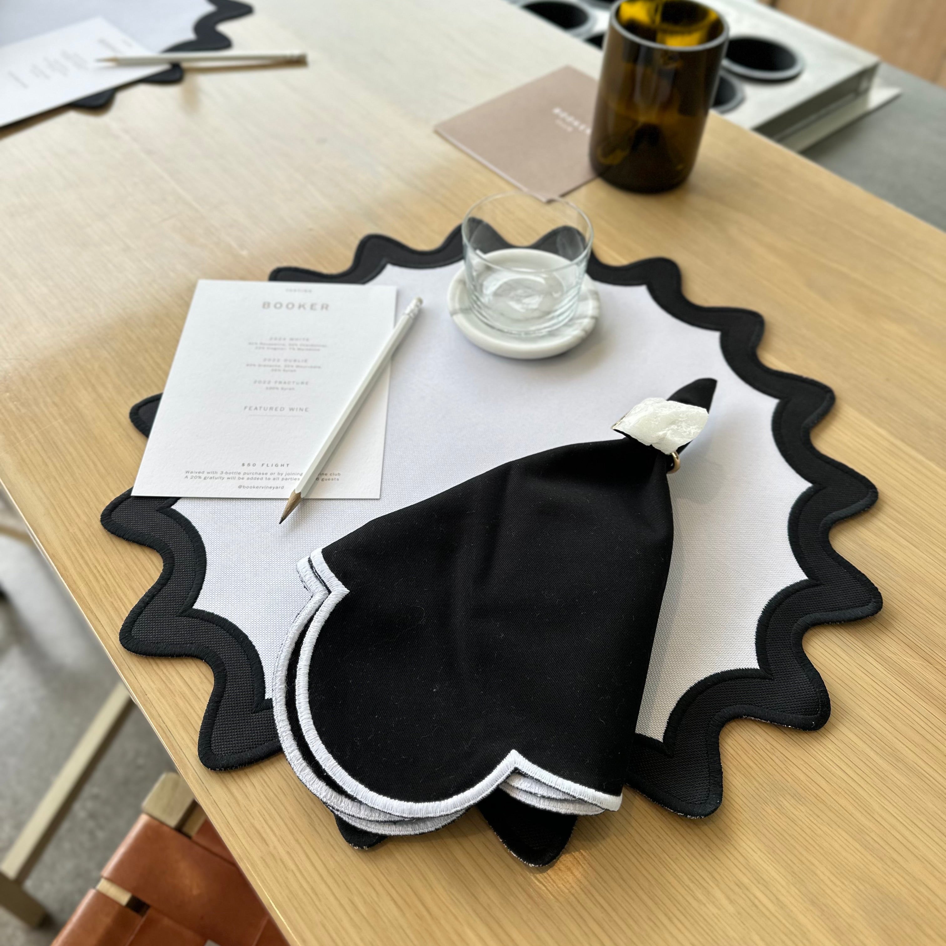 Noir Napkins (Set of 2)