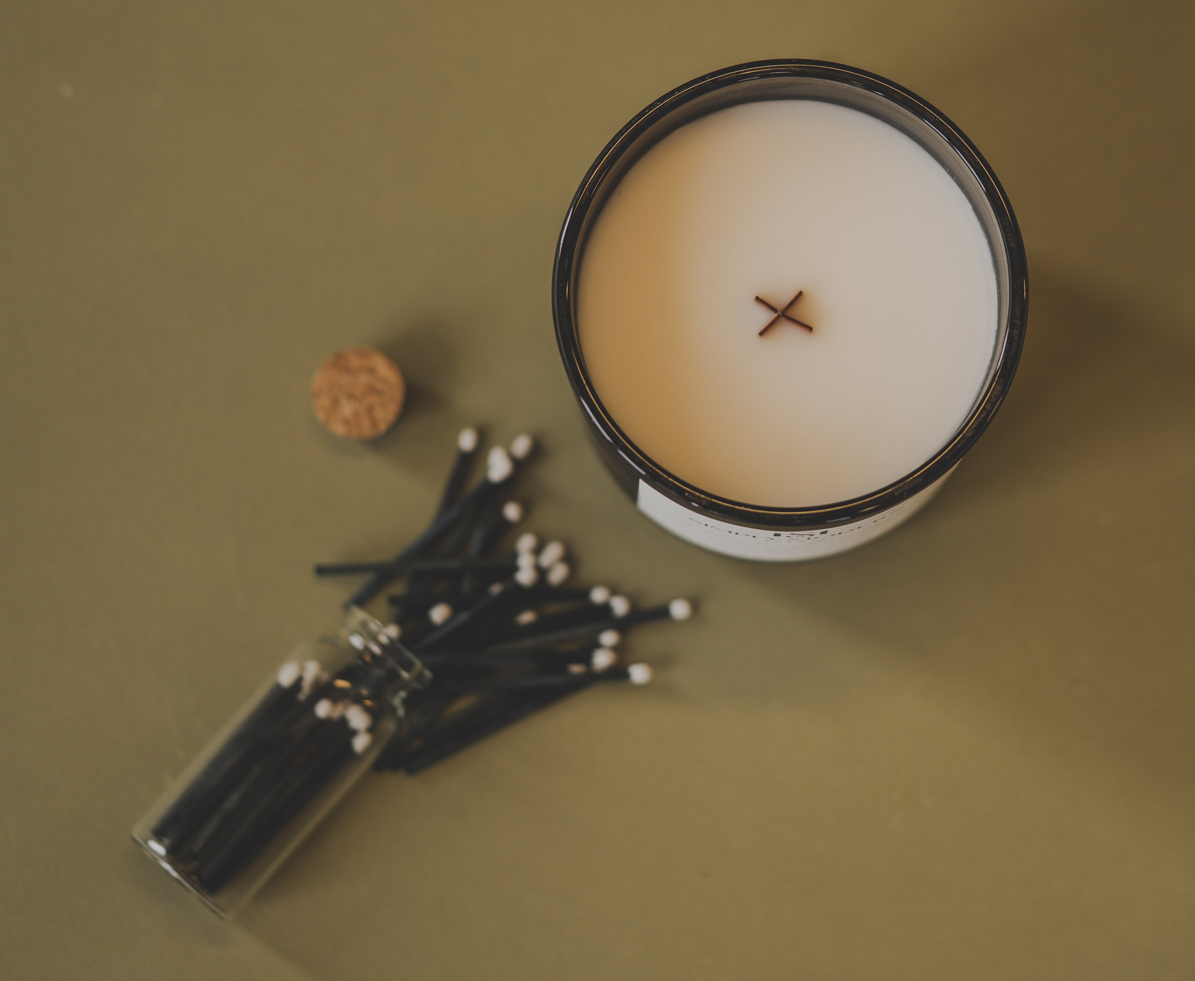 Mahogany Teakwood Wood-Wick Candle — 12 oz