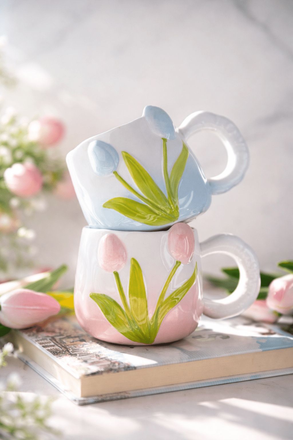 Hand-Painted 3D Tulip Ceramic Mug — 400 ml