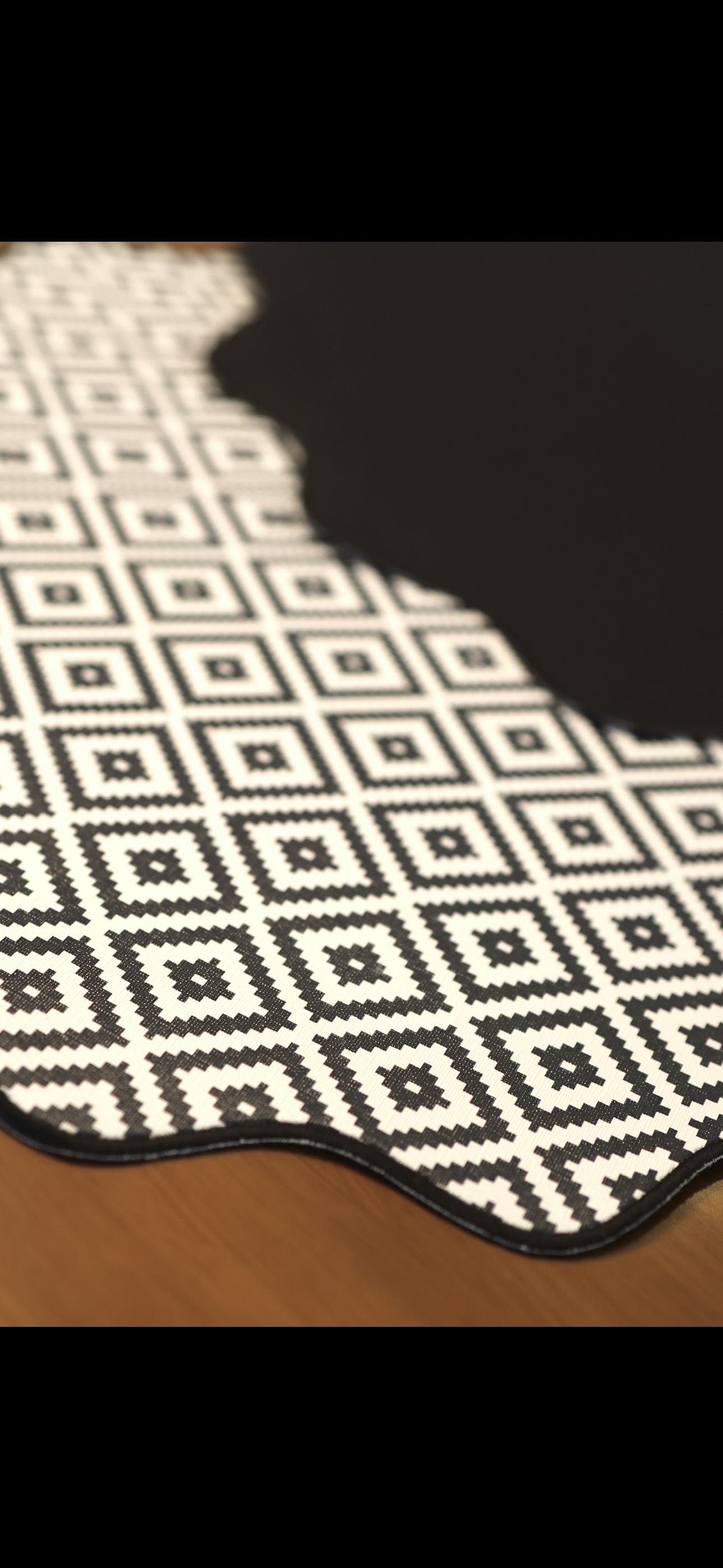 The Noir Diamond Placemats (Set of 2)